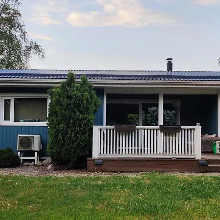 Maja Rannakuelas Ootab Puhkajaid Holiday home